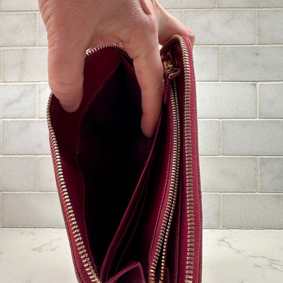 MIU MIU Croc Embossed Pink Leather Long Zip Wallet. Used Authentic - Picture 7 of 9